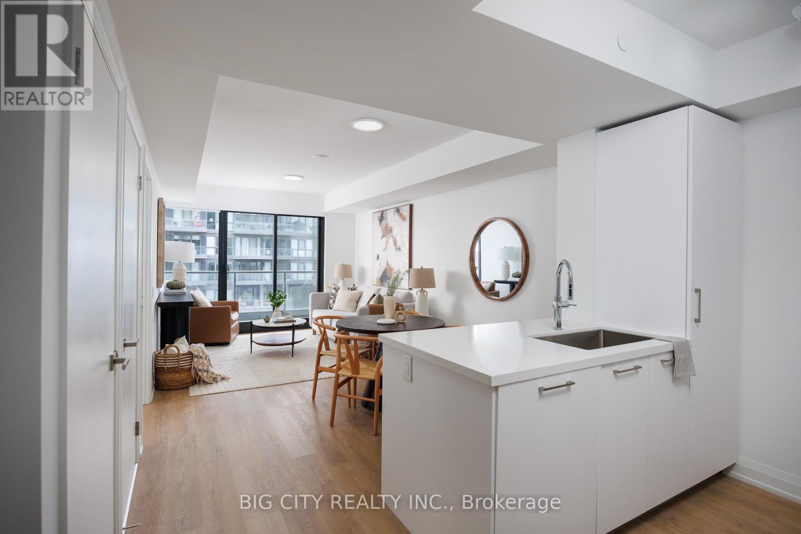 Photo 8 of 803 36 Brentcliffe Road, Toronto ON