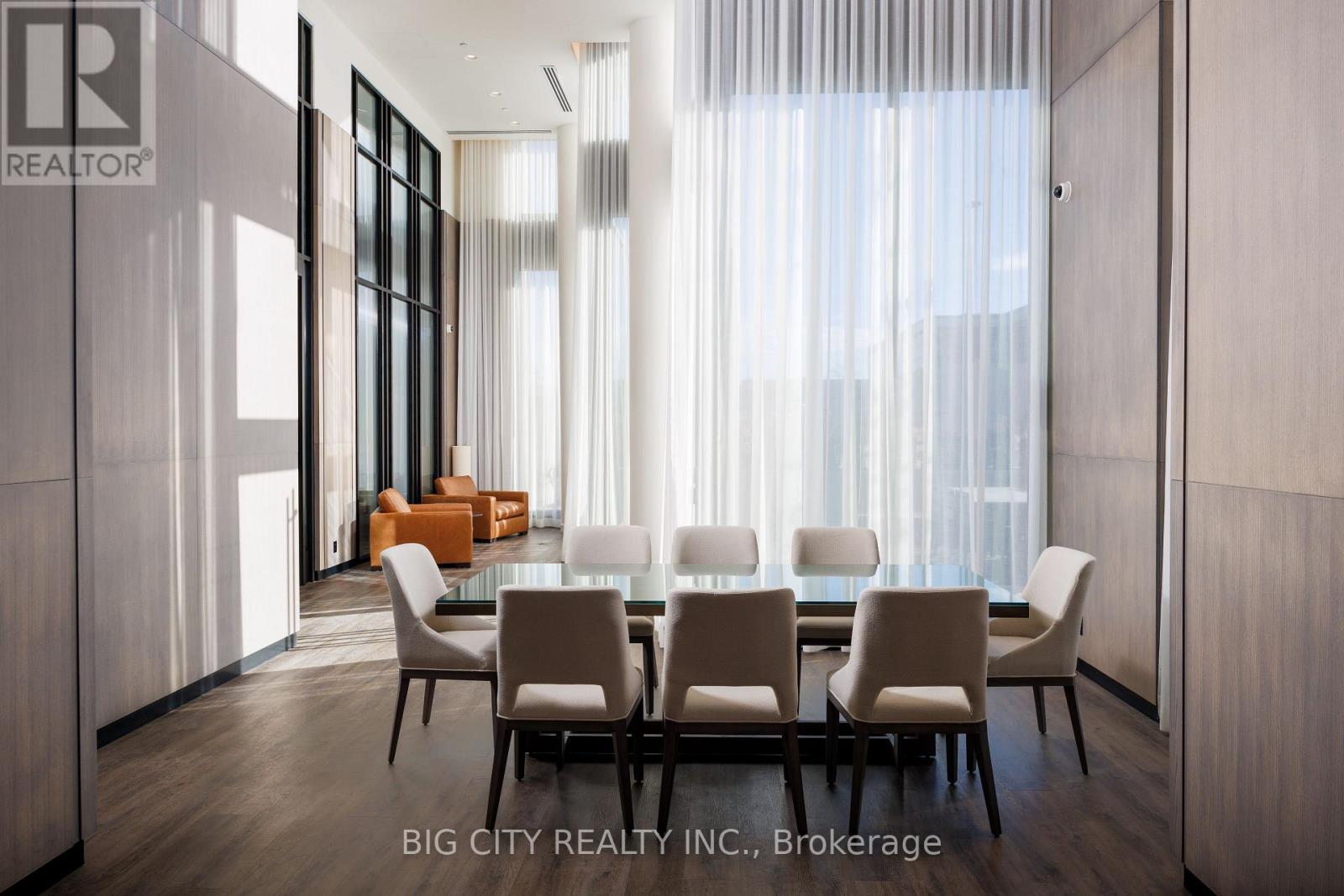 Photo 6 of 803 36 Brentcliffe Road, Toronto ON