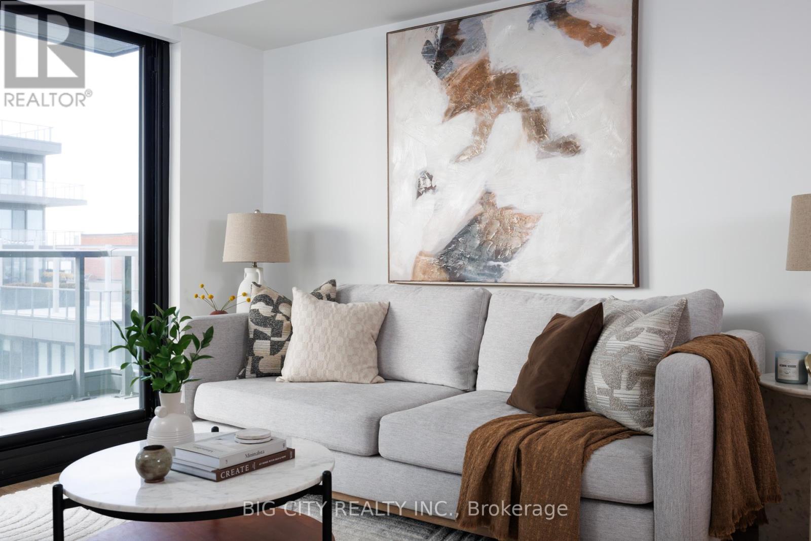 Photo 4 of 803 36 Brentcliffe Road, Toronto ON