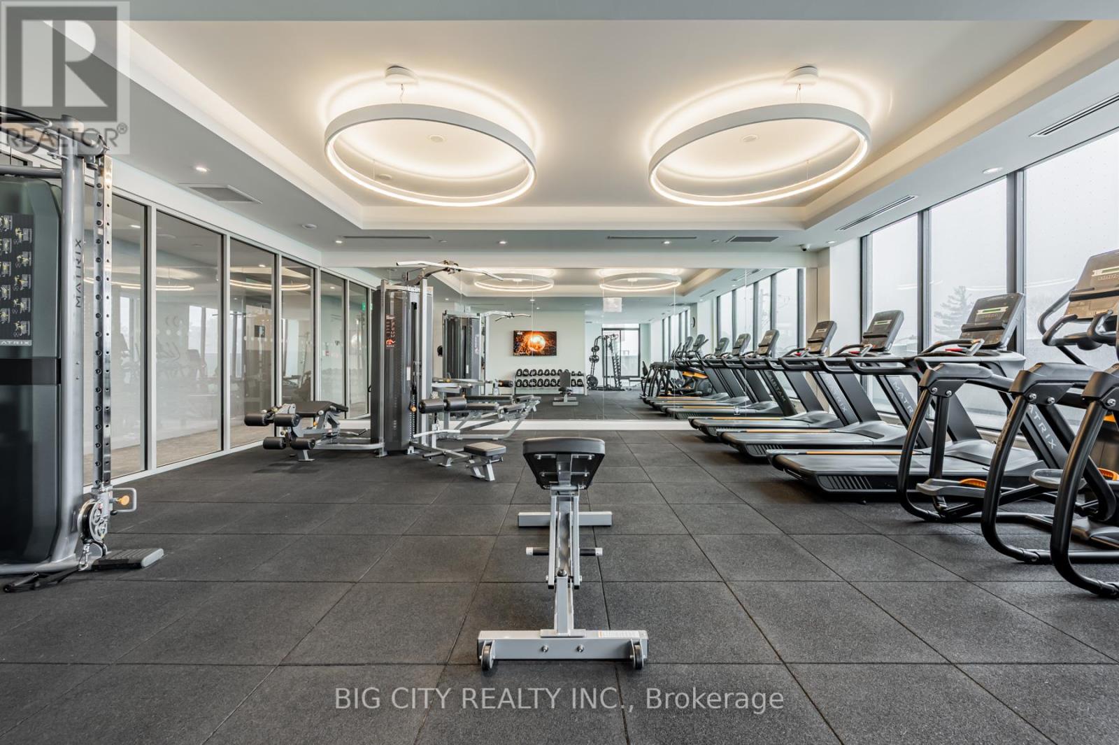 Photo 2 of 911 36 Brentcliffe Road, Toronto ON