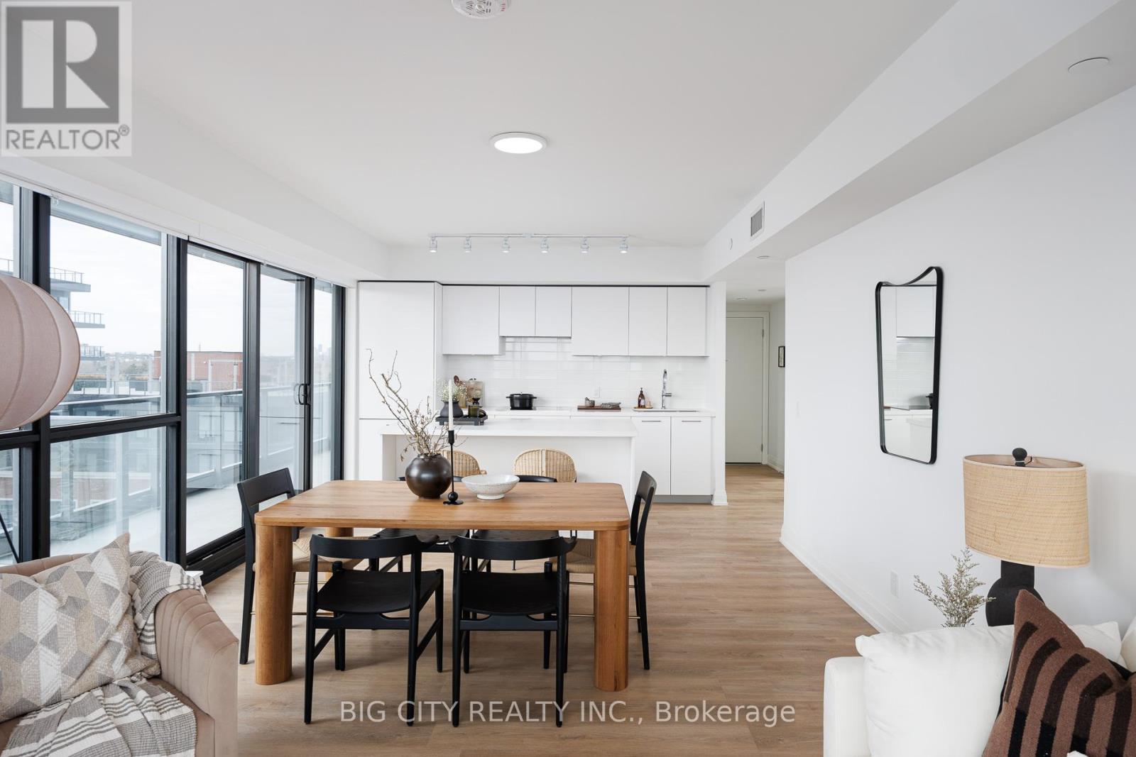 Photo 19 of 1313 36 Brentcliffe Road, Toronto ON