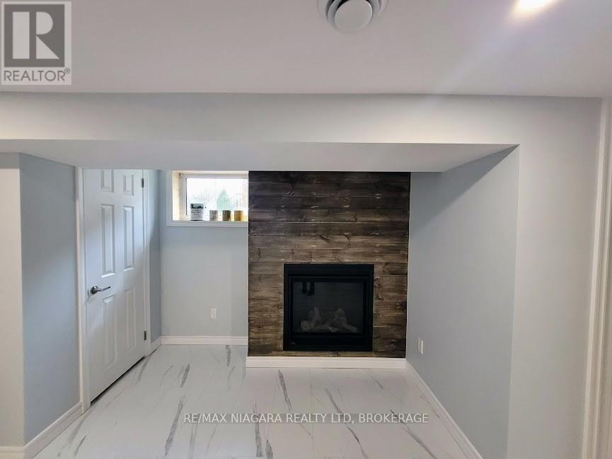 Photo 23 of 6476 Maranda Street, Niagara Falls ON