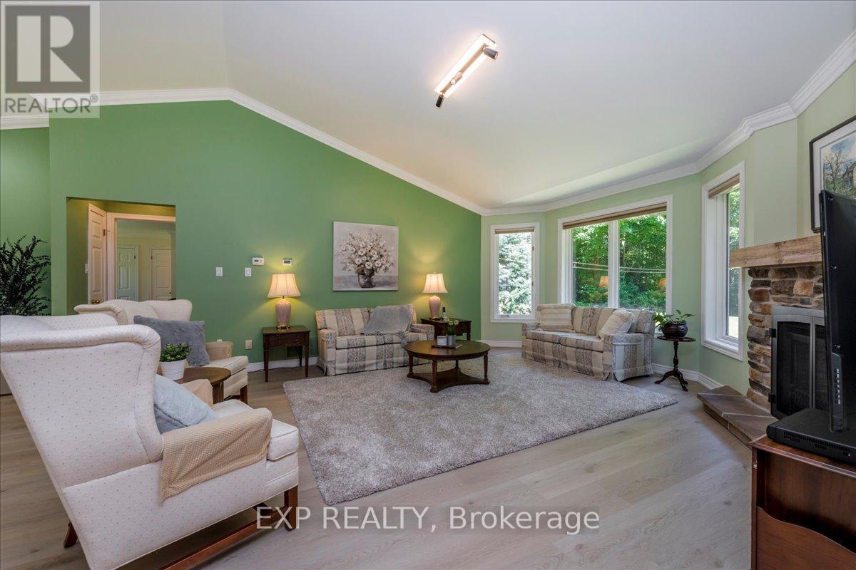 Photo 15 of 220 Gilwood Park Drive, Penetanguishene ON