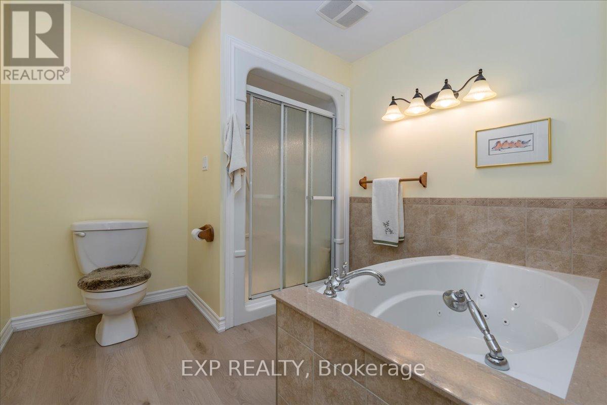 Photo 4 of 220 Gilwood Park Drive, Penetanguishene ON