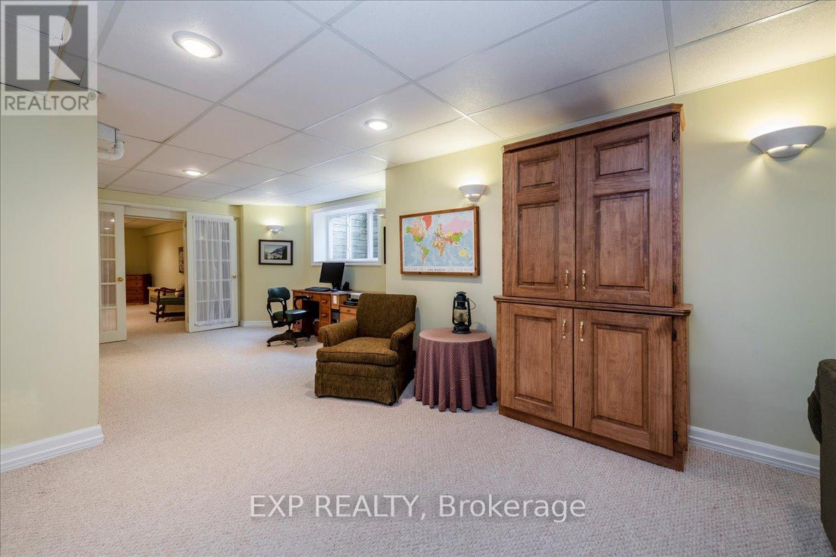 Photo 5 of 220 Gilwood Park Drive, Penetanguishene ON