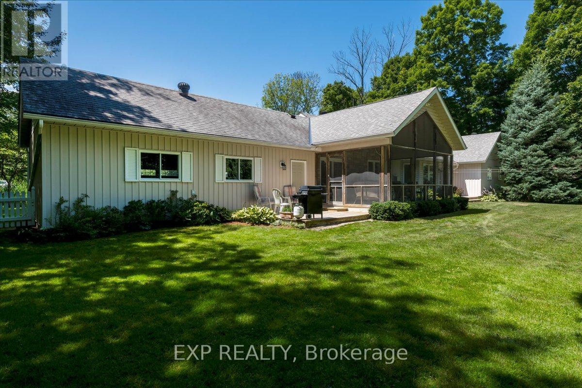 Photo 32 of 220 Gilwood Park Drive, Penetanguishene ON