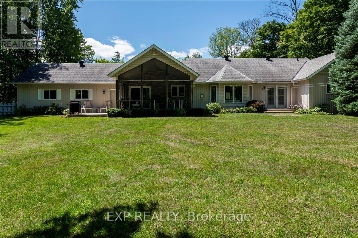 Photo 26 of 220 Gilwood Park Drive, Penetanguishene ON