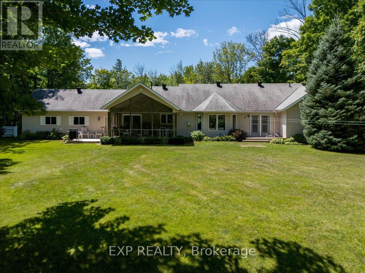 Photo 23 of 220 Gilwood Park Drive, Penetanguishene ON