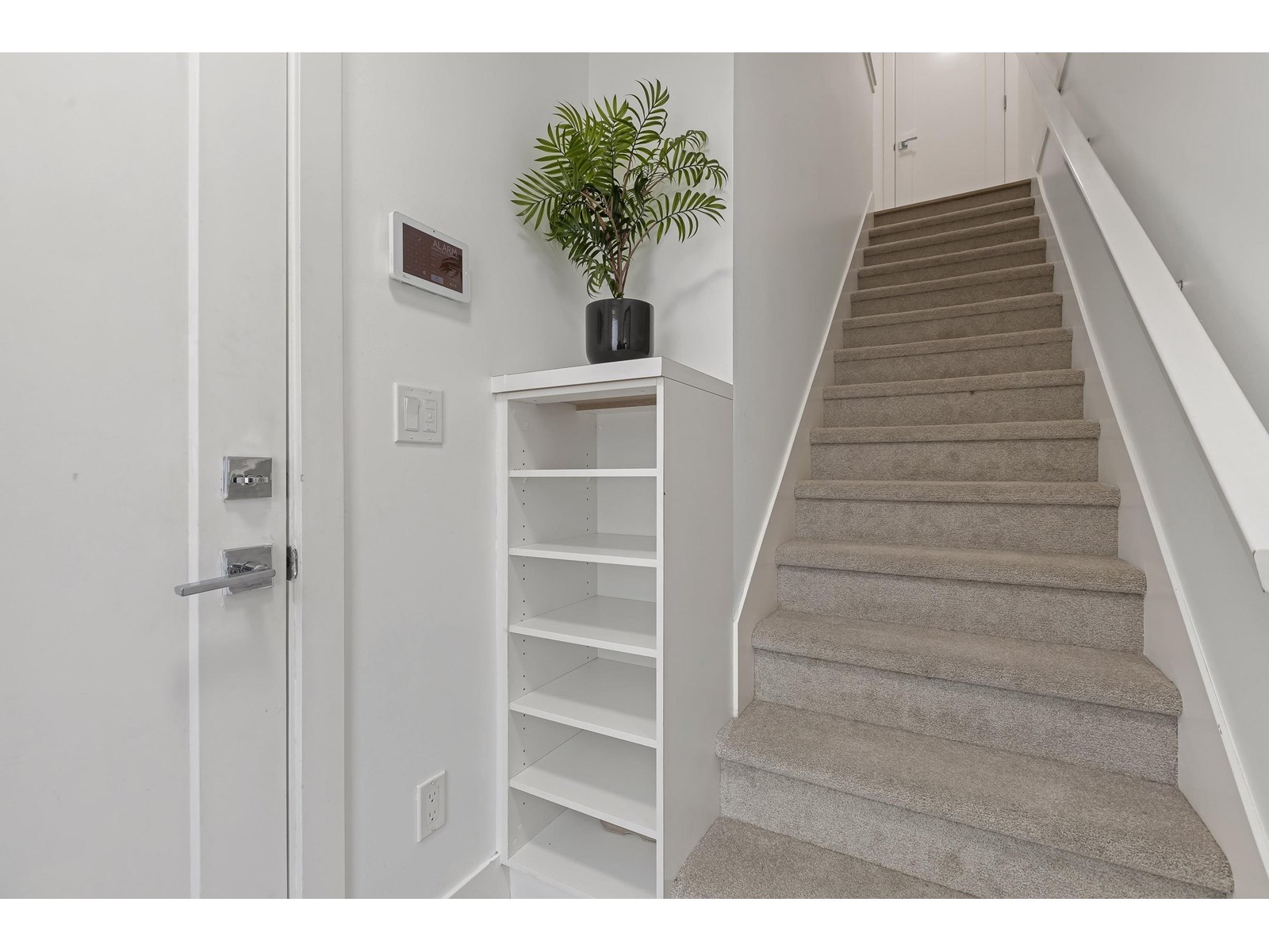 Photo 3 of 9 2328 167 A Street, Surrey BC