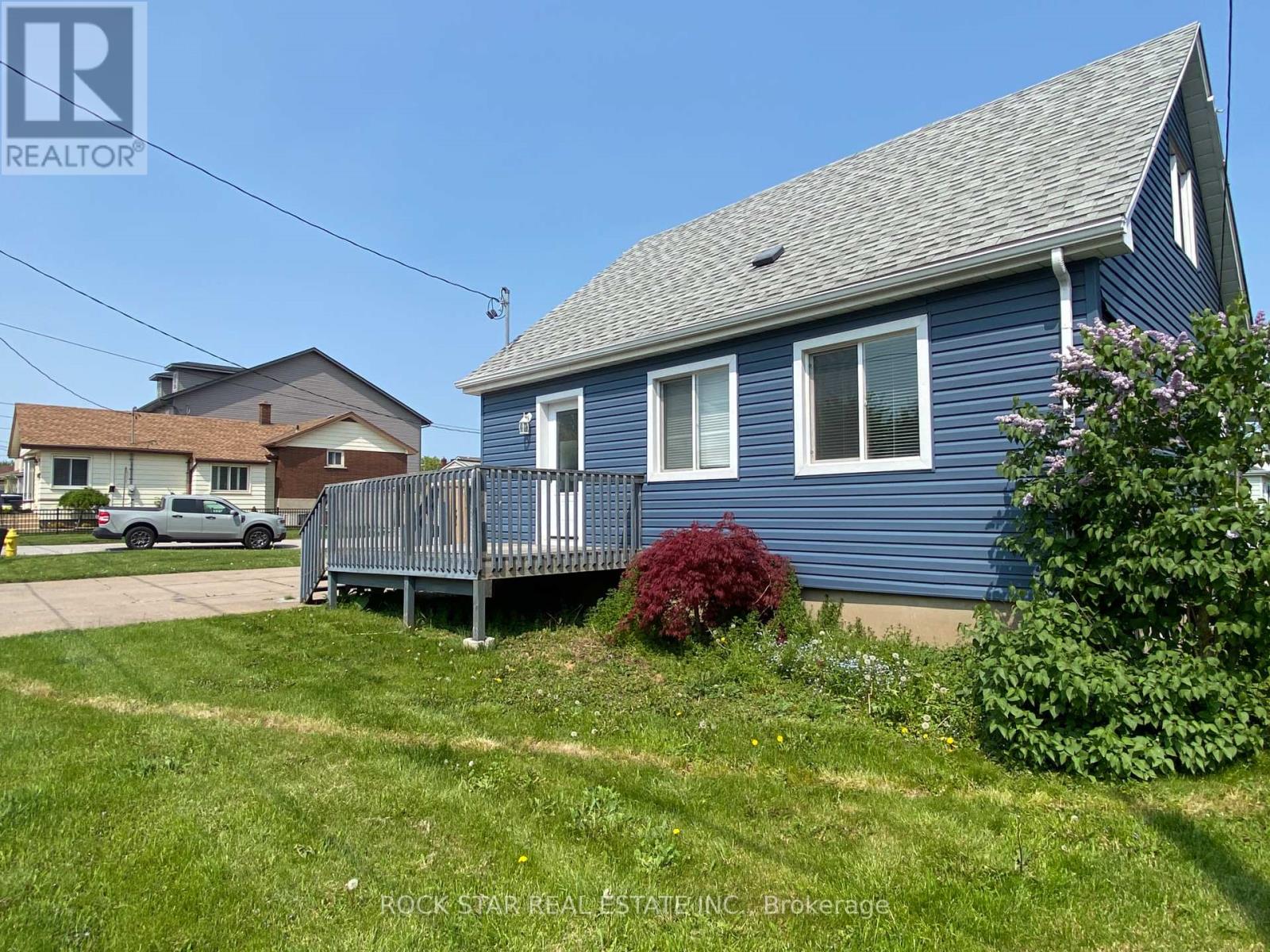 Photo 3 of 24 King Street, Thorold ON