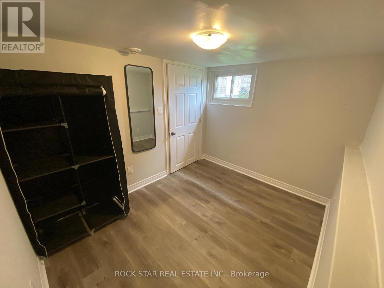Photo 11 of 24 King Street, Thorold ON