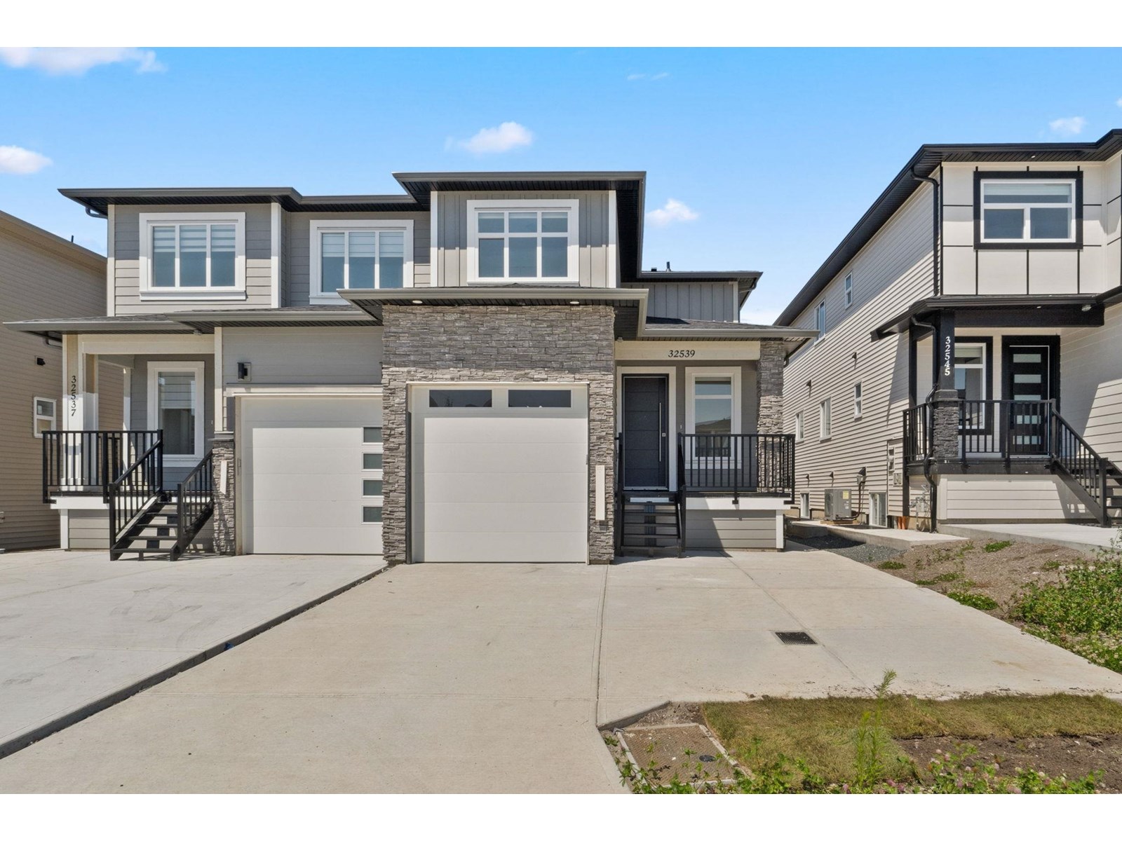 Photo 1 of 32539 Higginbottom Court, Mission BC