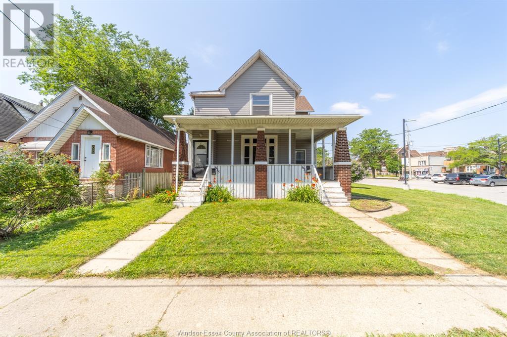 Photo 14 of 631 633 Mckay Avenue, Windsor ON