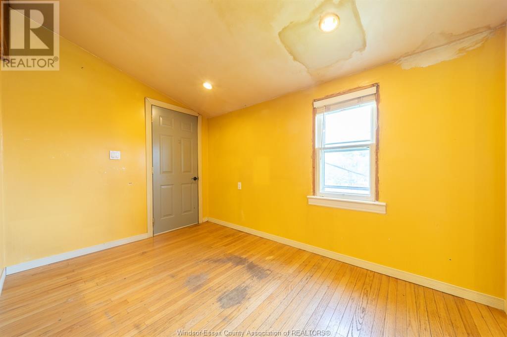 Photo 37 of 631 633 Mckay Avenue, Windsor ON