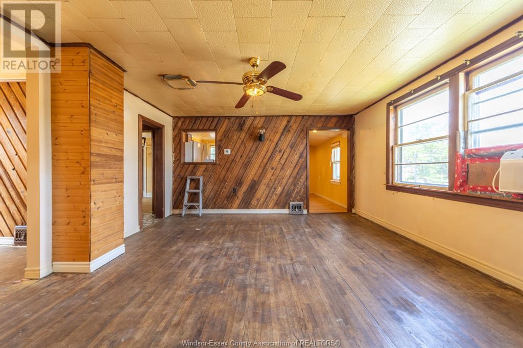 Photo 19 of 631 633 Mckay Avenue, Windsor ON