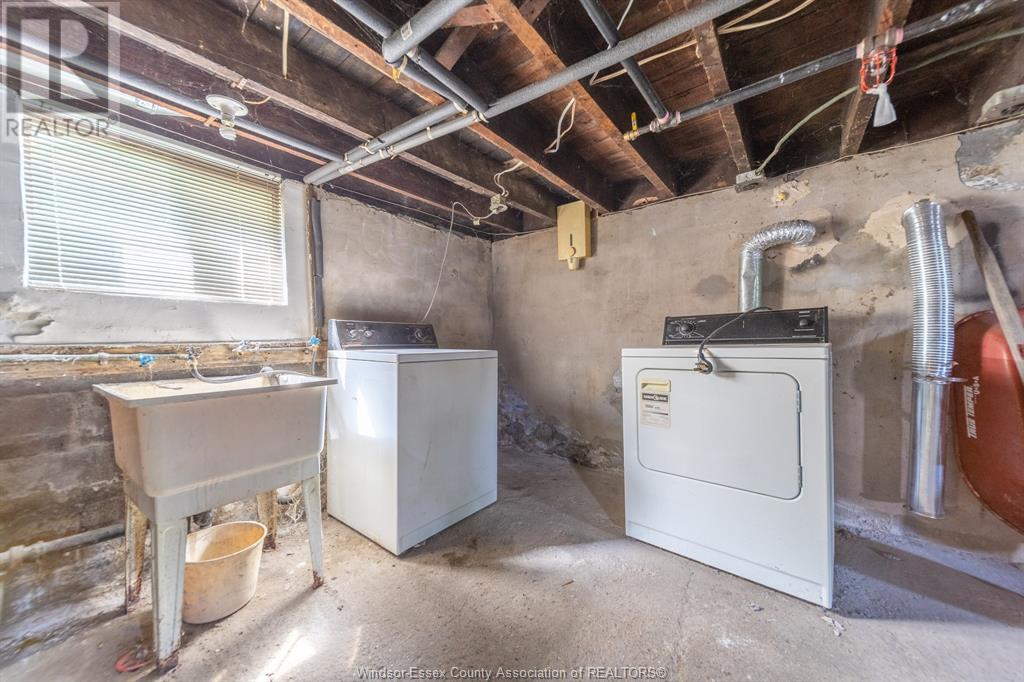 Photo 28 of 631 633 Mckay Avenue, Windsor ON