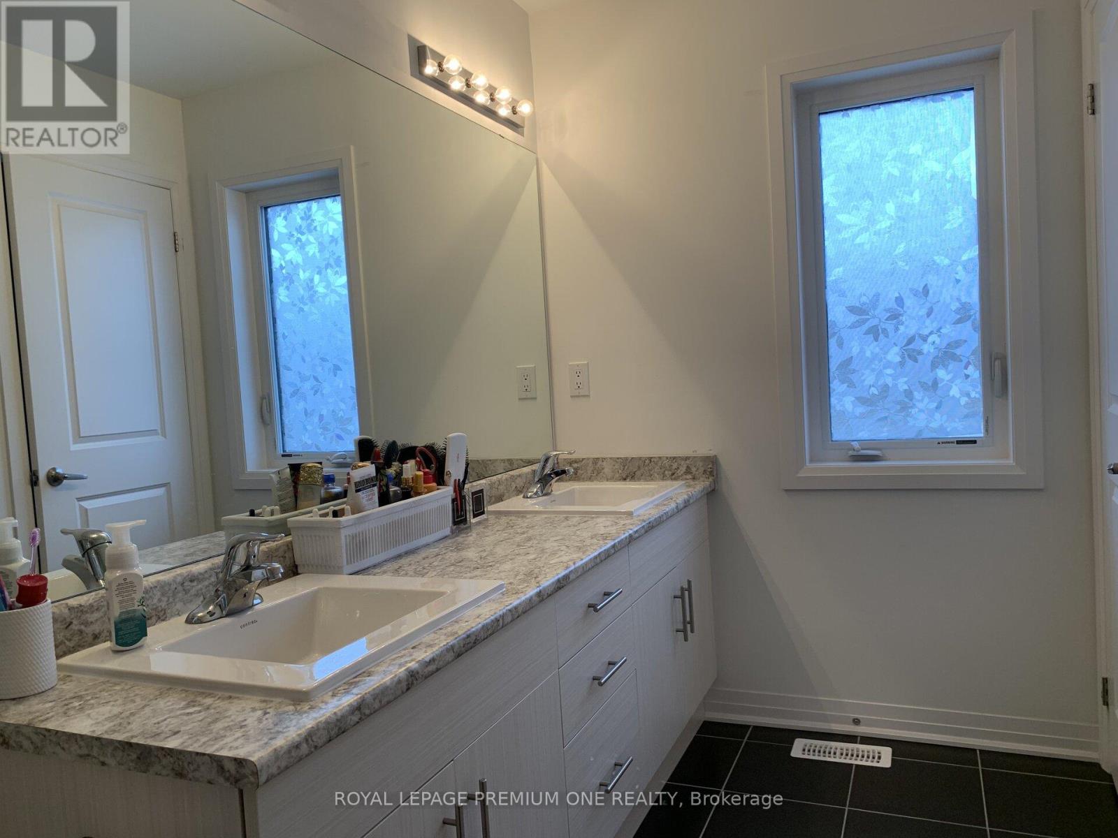 Photo 14 of 50 Casserley Crescent, New Tecumseth ON