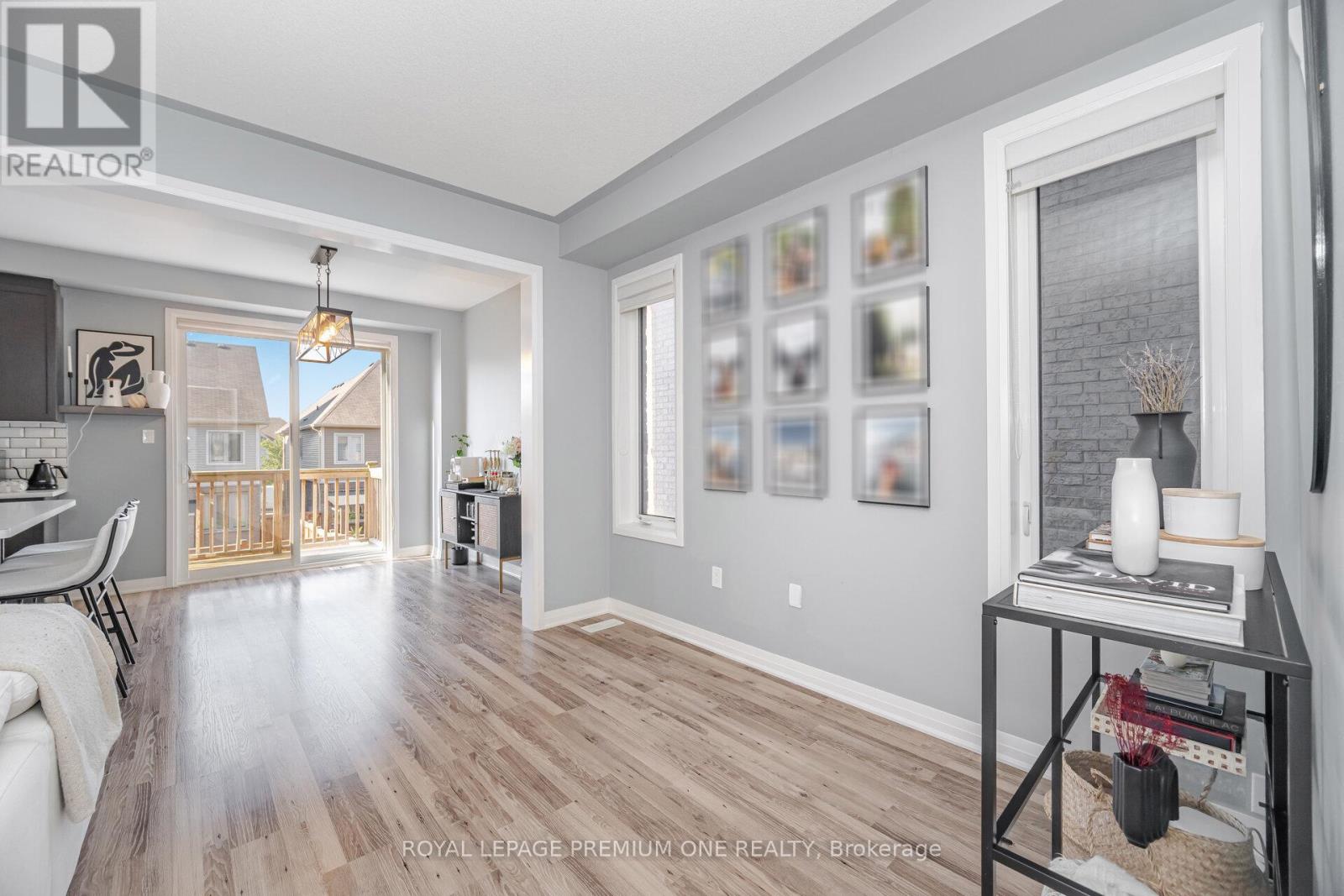 Photo 2 of 50 Casserley Crescent, New Tecumseth ON