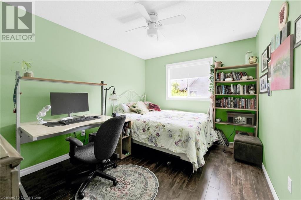 Photo 21 of 67 Pinewoods Drive, Stoney Creek ON