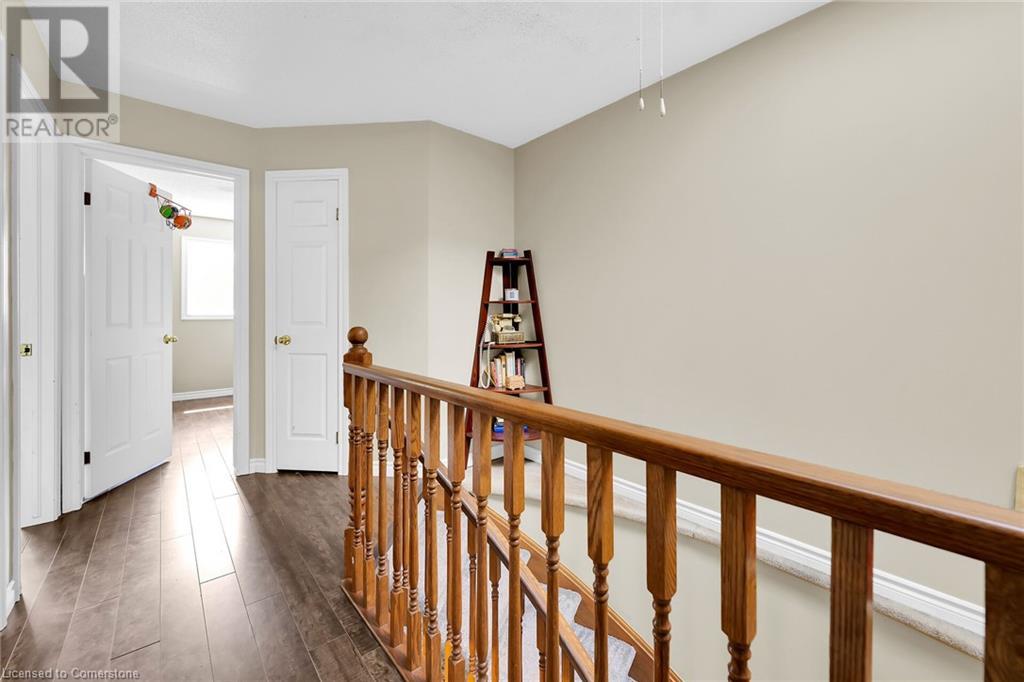 Photo 24 of 67 Pinewoods Drive, Stoney Creek ON