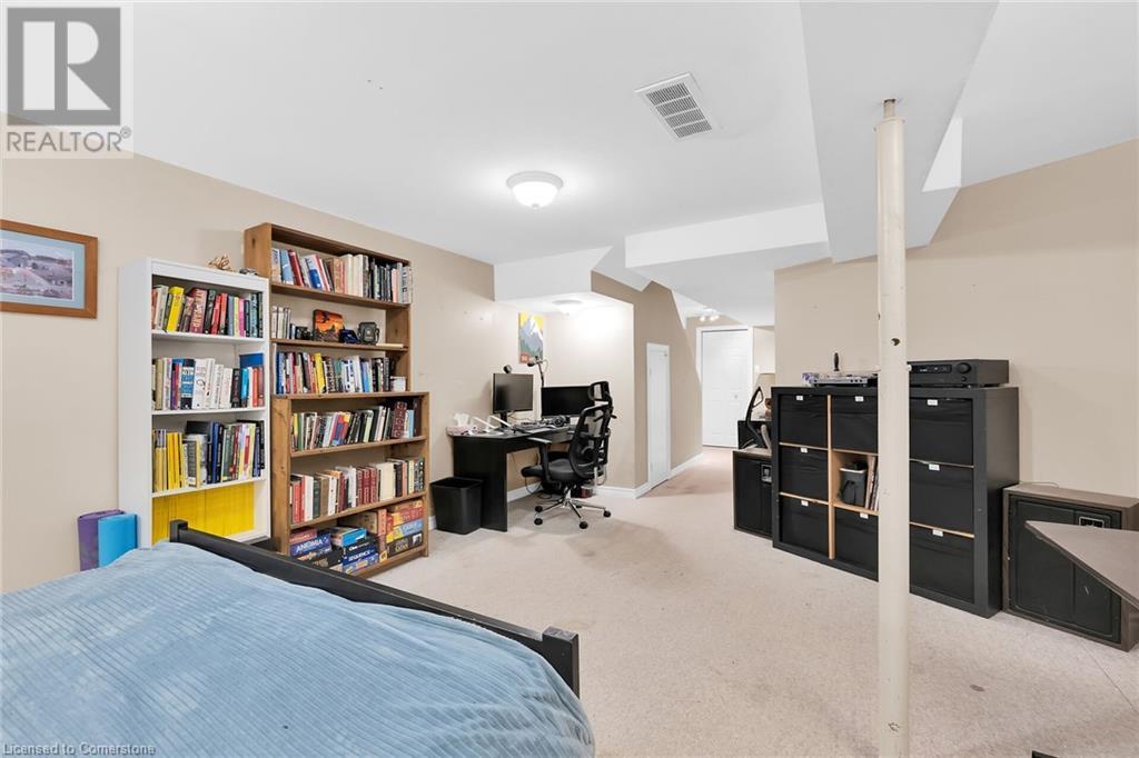 Photo 27 of 67 Pinewoods Drive, Stoney Creek ON