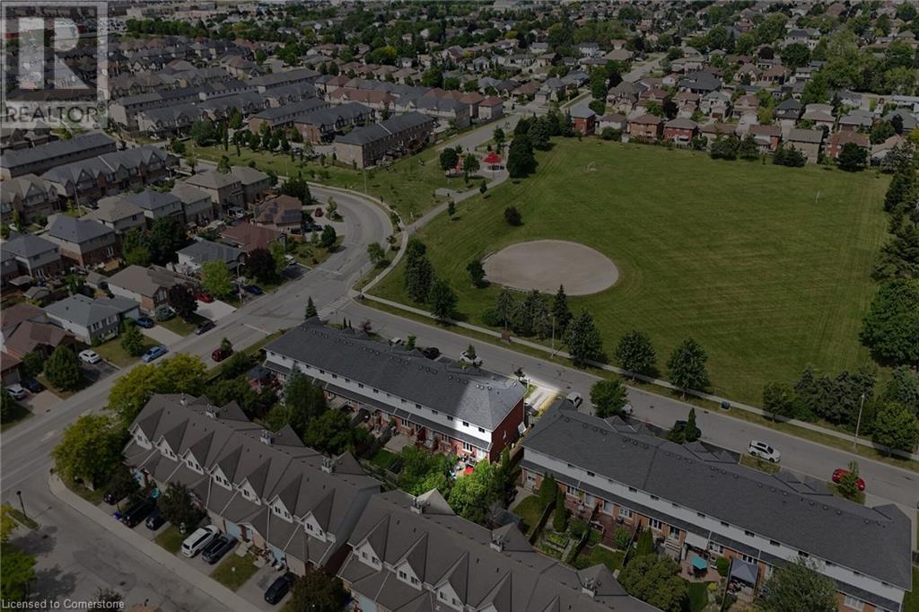 Photo 40 of 67 Pinewoods Drive, Stoney Creek ON