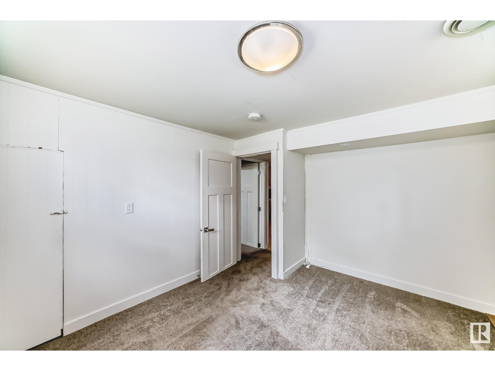 Photo 21 of 10915 67 Av Nw, Edmonton AB