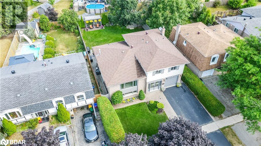 Photo 25 of 60 Chieftain Crescent, Barrie ON