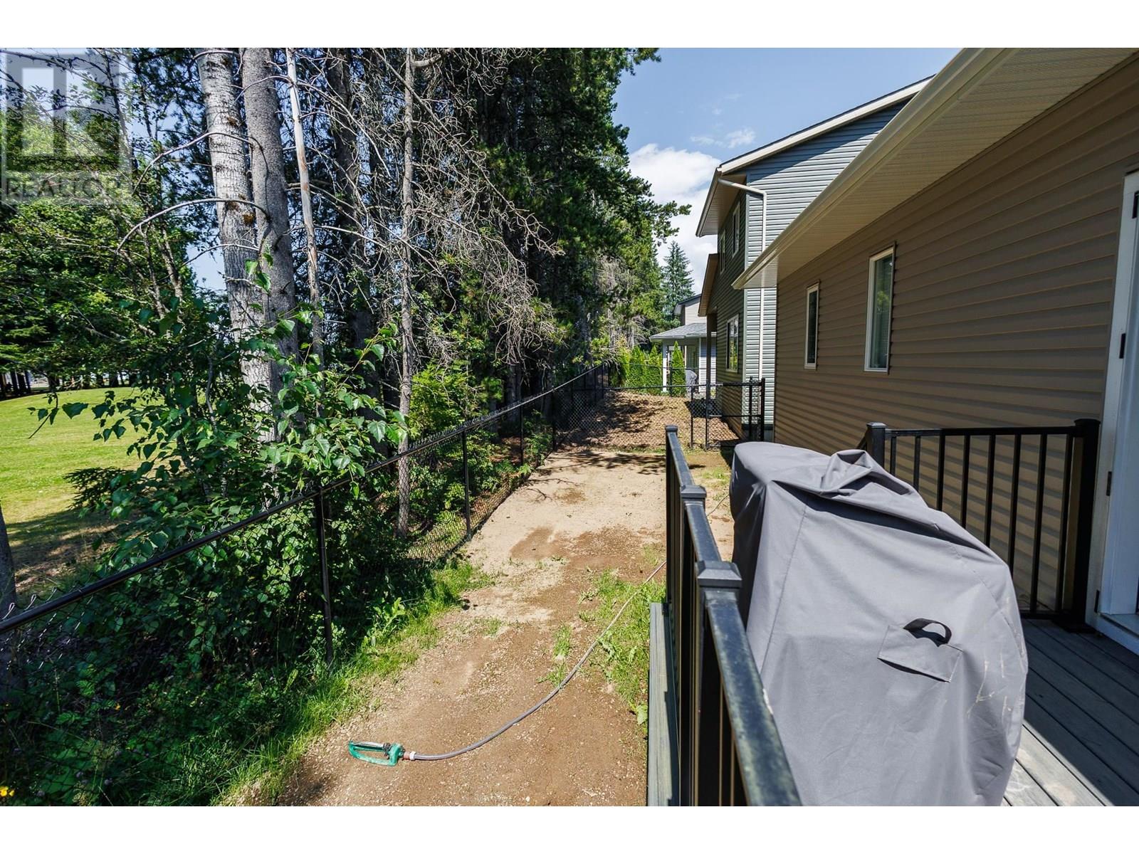 #14-4921 HALLIWELL Avenue, Terrace