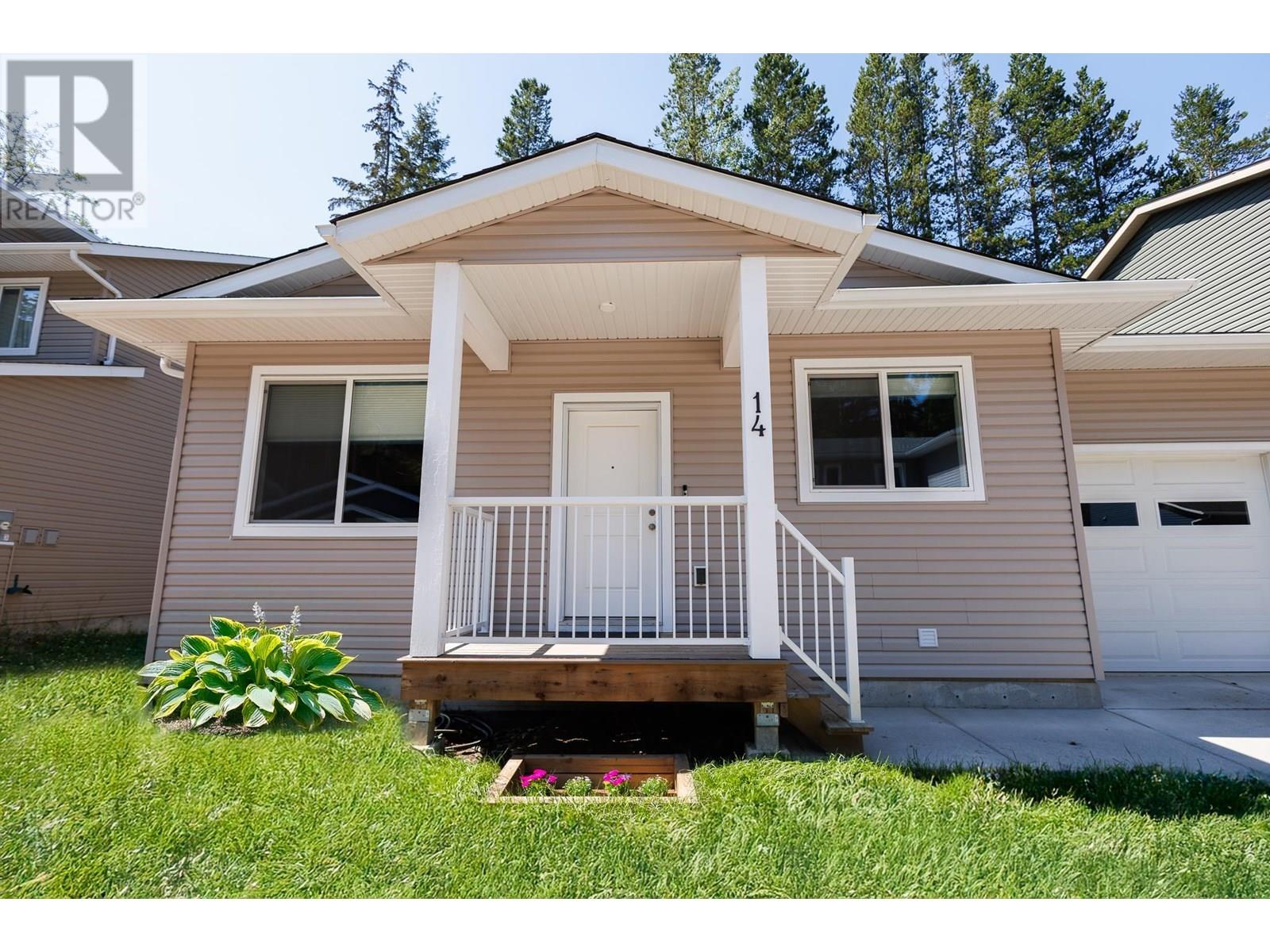 #14-4921 HALLIWELL Avenue, Terrace