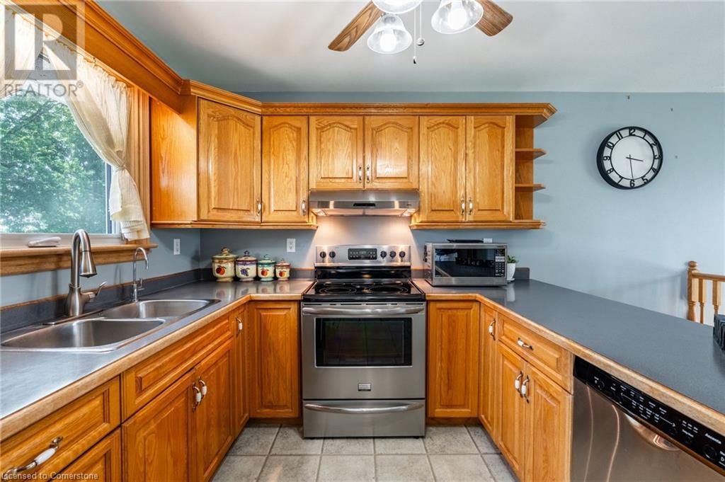 Photo 13 of 180 King Street E, Hagersville ON