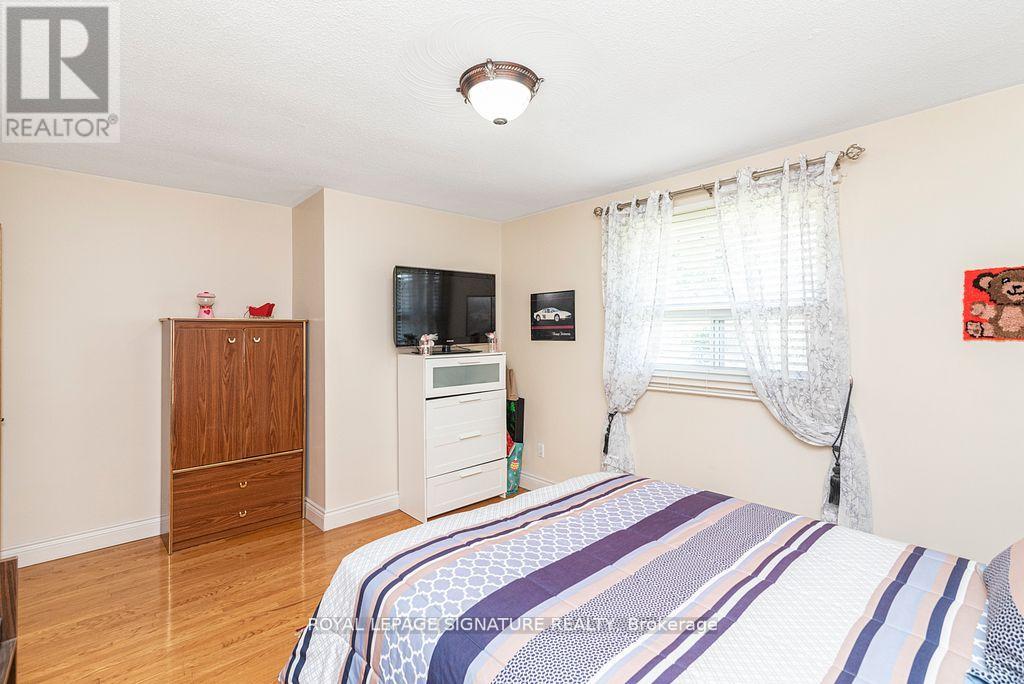 Photo 49 of 58 Centennial Parkway S, Hamilton ON