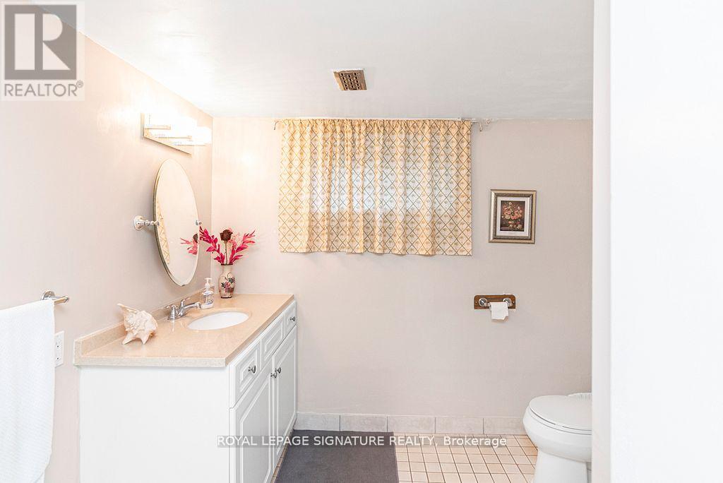 Photo 26 of 58 Centennial Parkway S, Hamilton ON