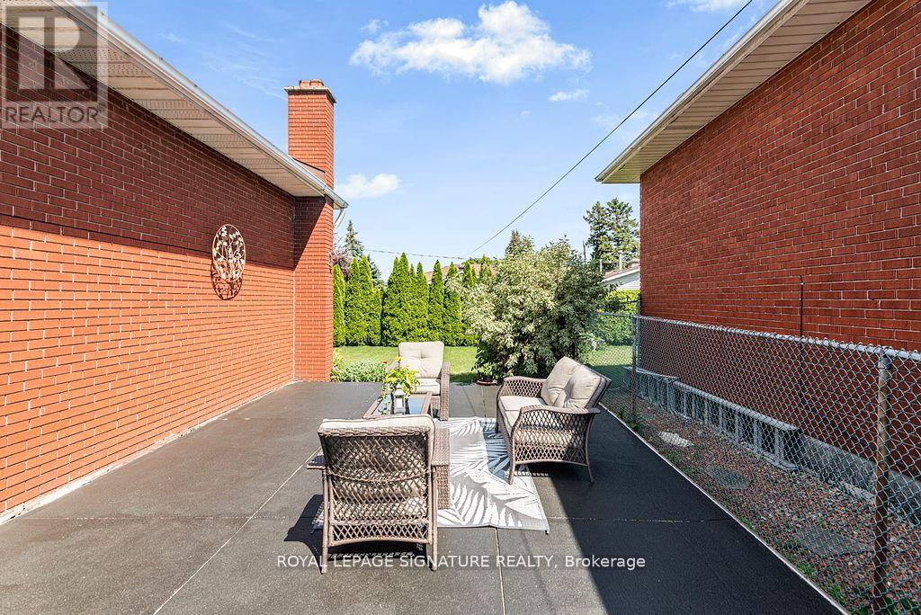 Photo 48 of 58 Centennial Parkway S, Hamilton ON