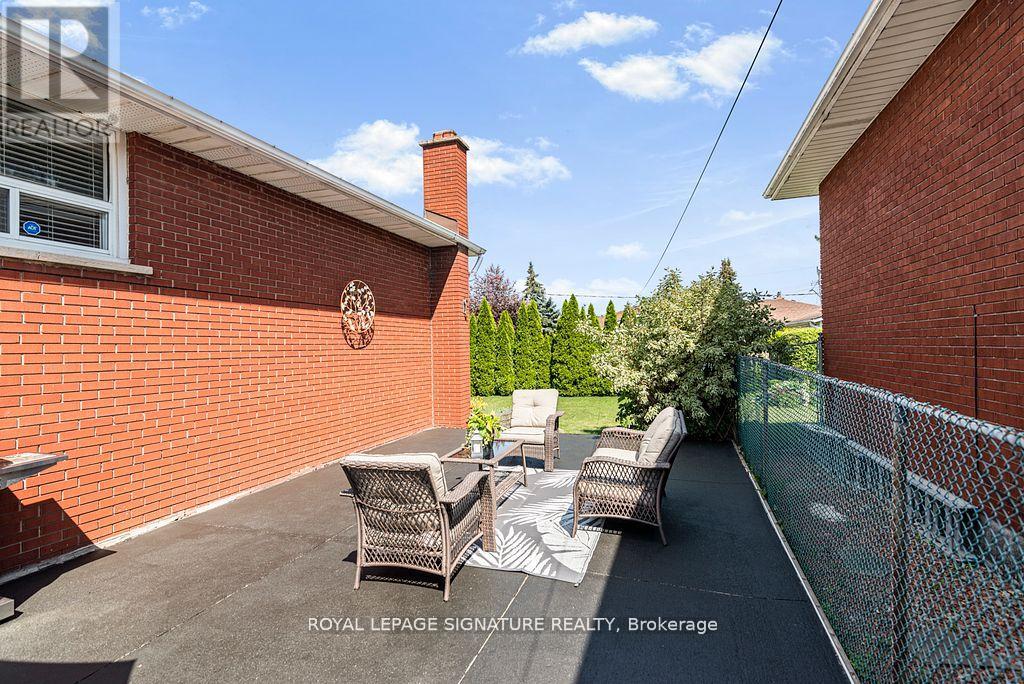 Photo 42 of 58 Centennial Parkway S, Hamilton ON