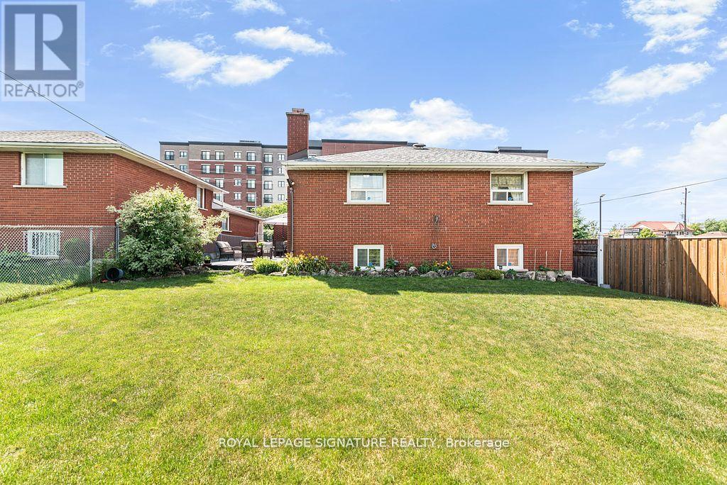 Photo 24 of 58 Centennial Parkway S, Hamilton ON