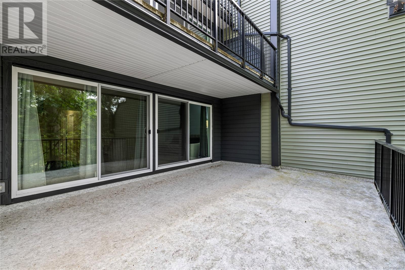 Photo 4 of 10 111 Wall St, Nanaimo BC