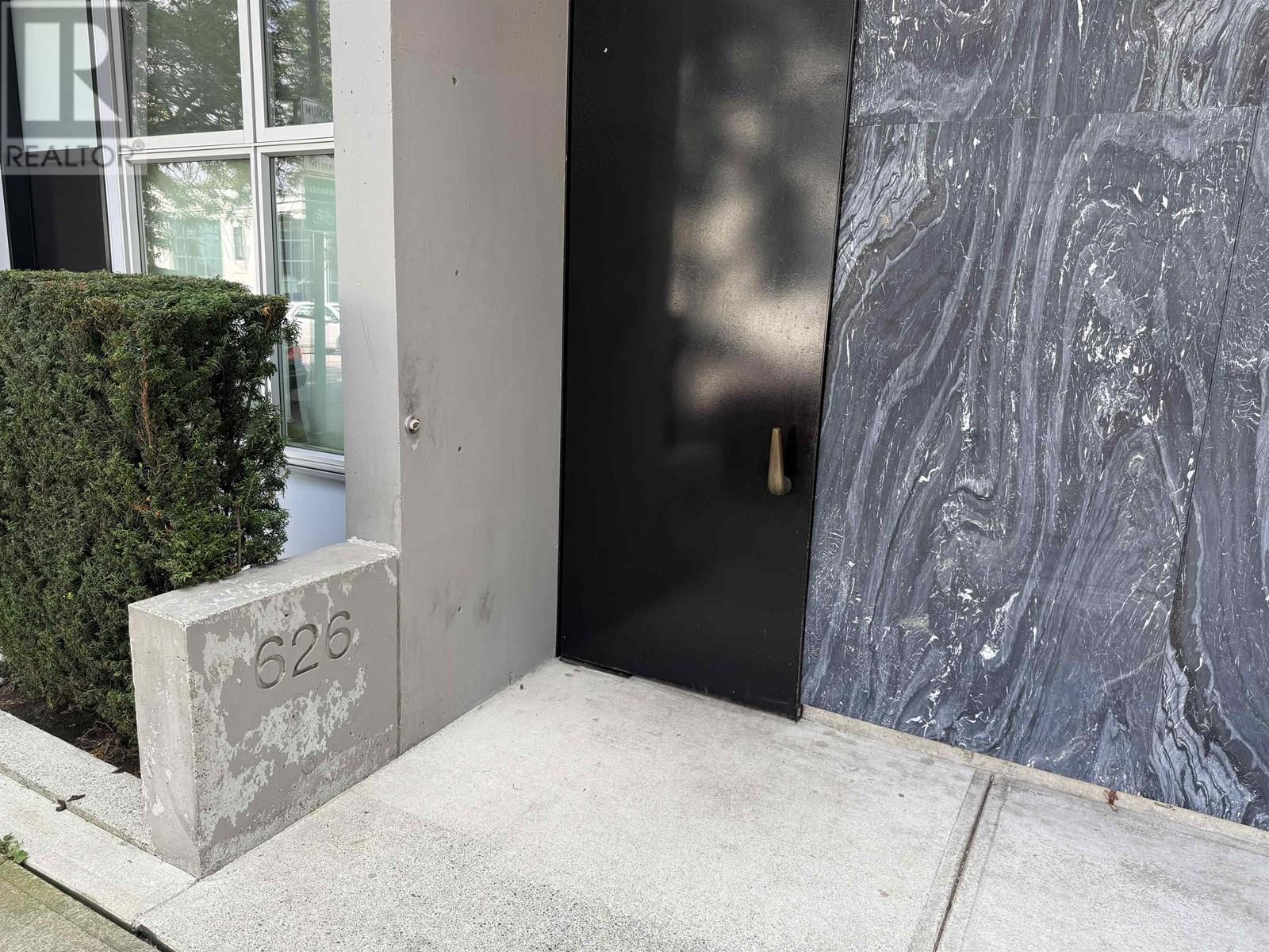 Photo 3 of 208 626 Alexander Street, Vancouver BC