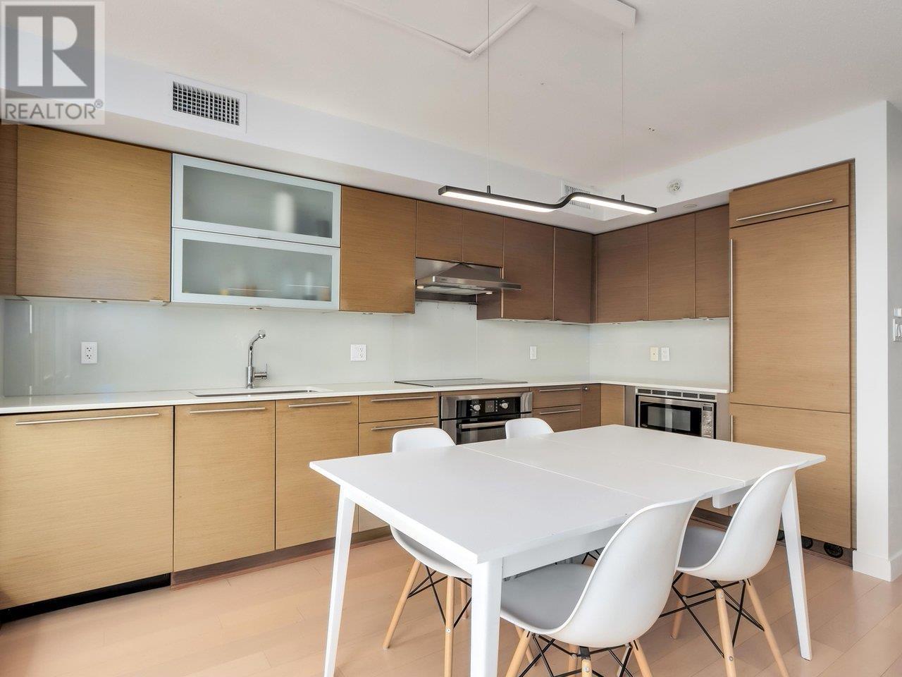 Photo 21 of 507 1635 W 3rd Avenue, Vancouver BC