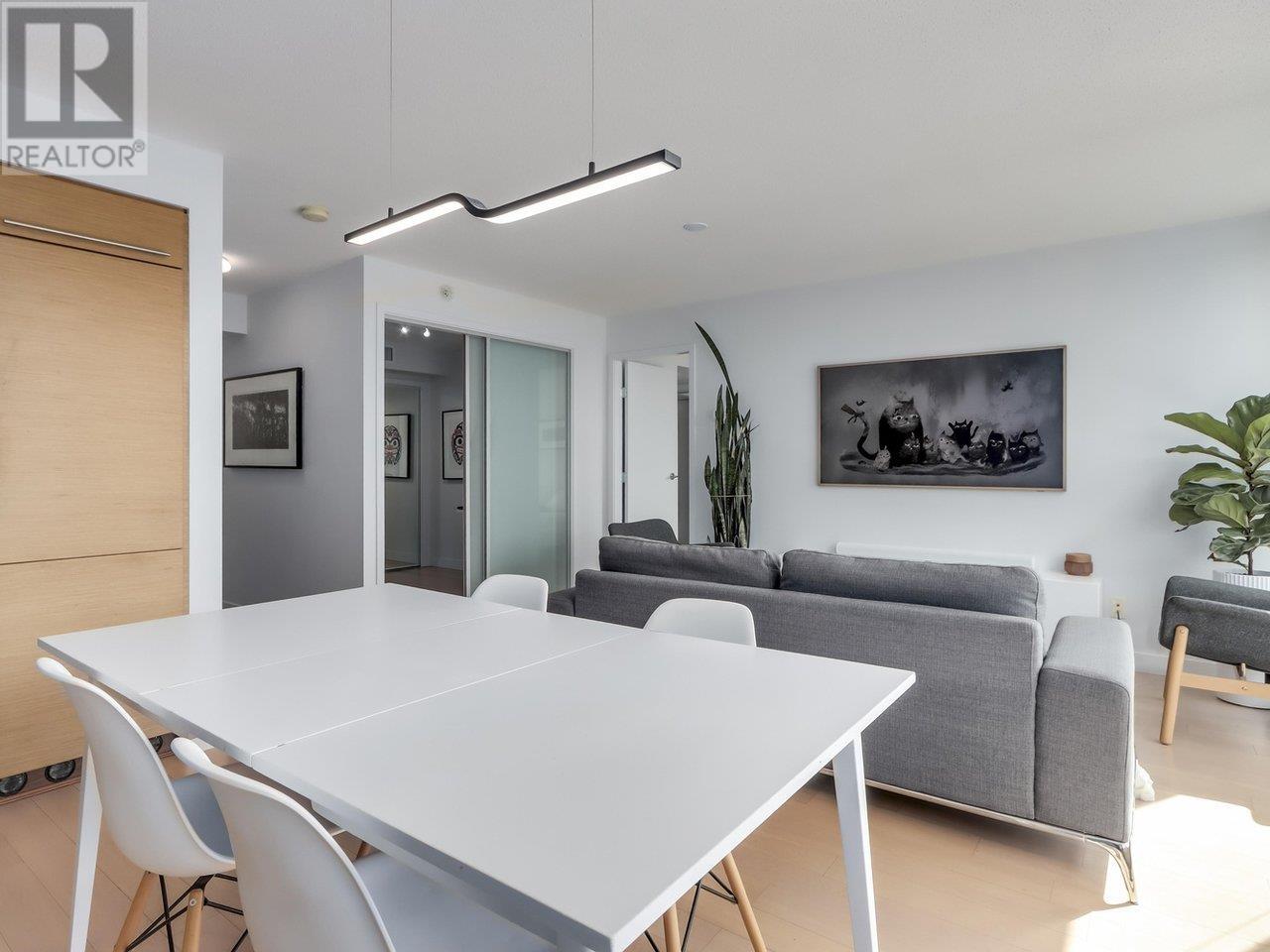 Photo 4 of 507 1635 W 3rd Avenue, Vancouver BC