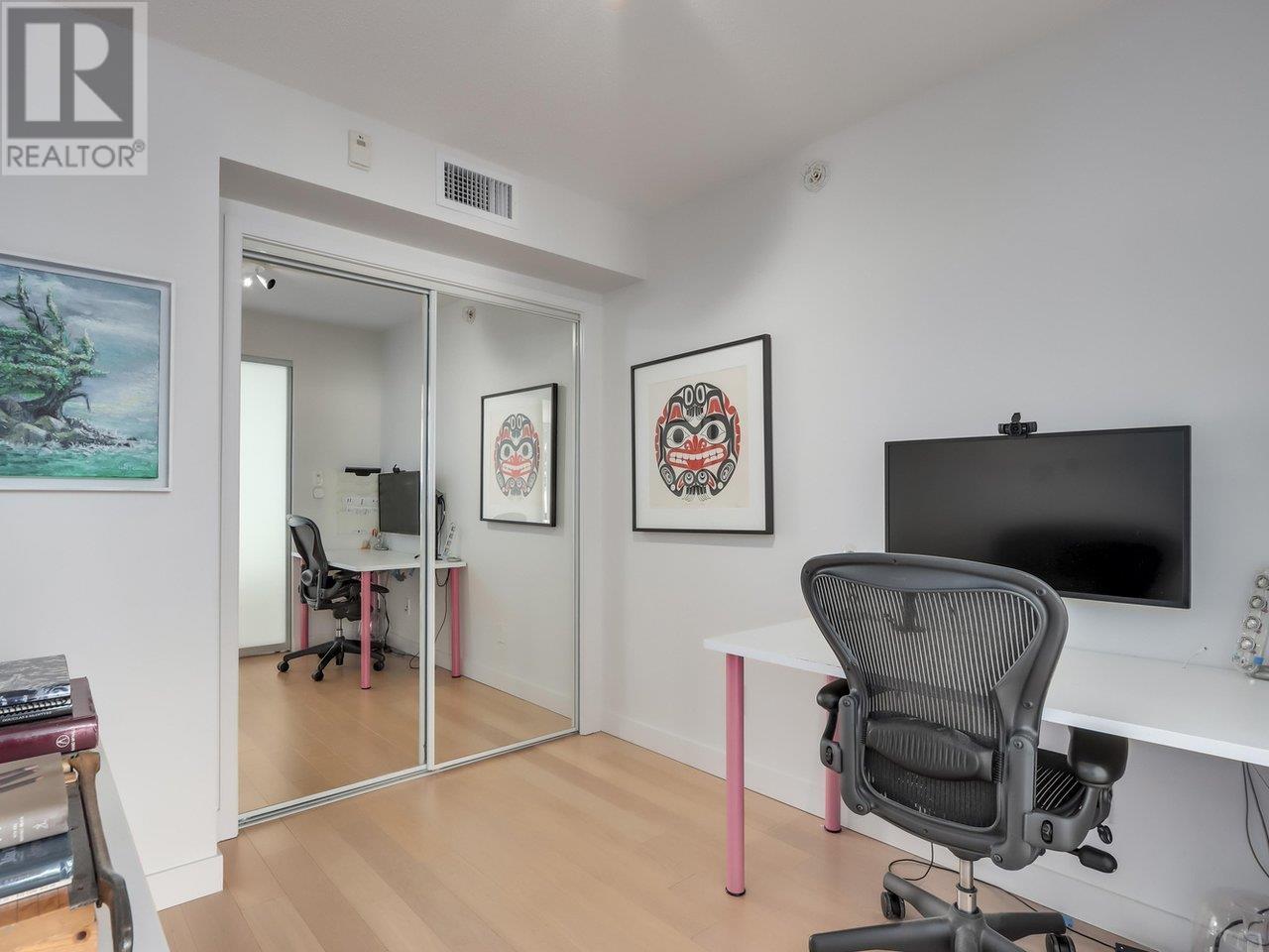 Photo 8 of 507 1635 W 3rd Avenue, Vancouver BC