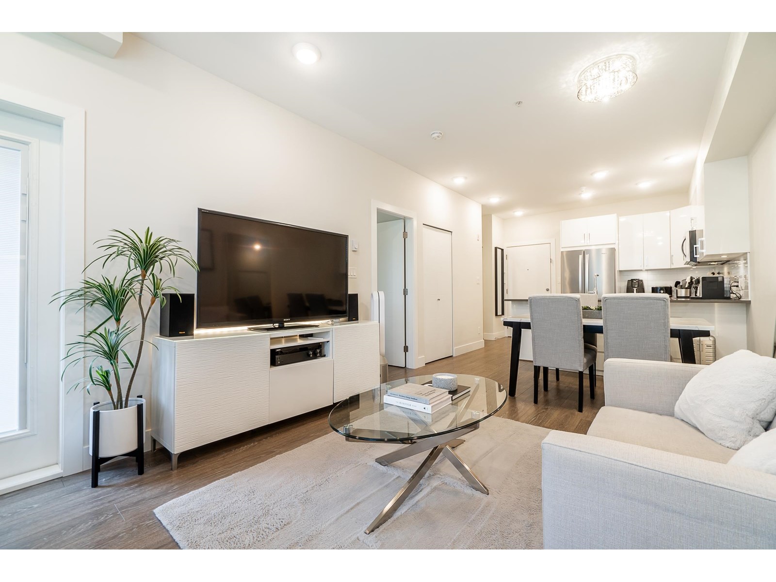 Photo 18 of 317 15351 101 Avenue, Surrey BC