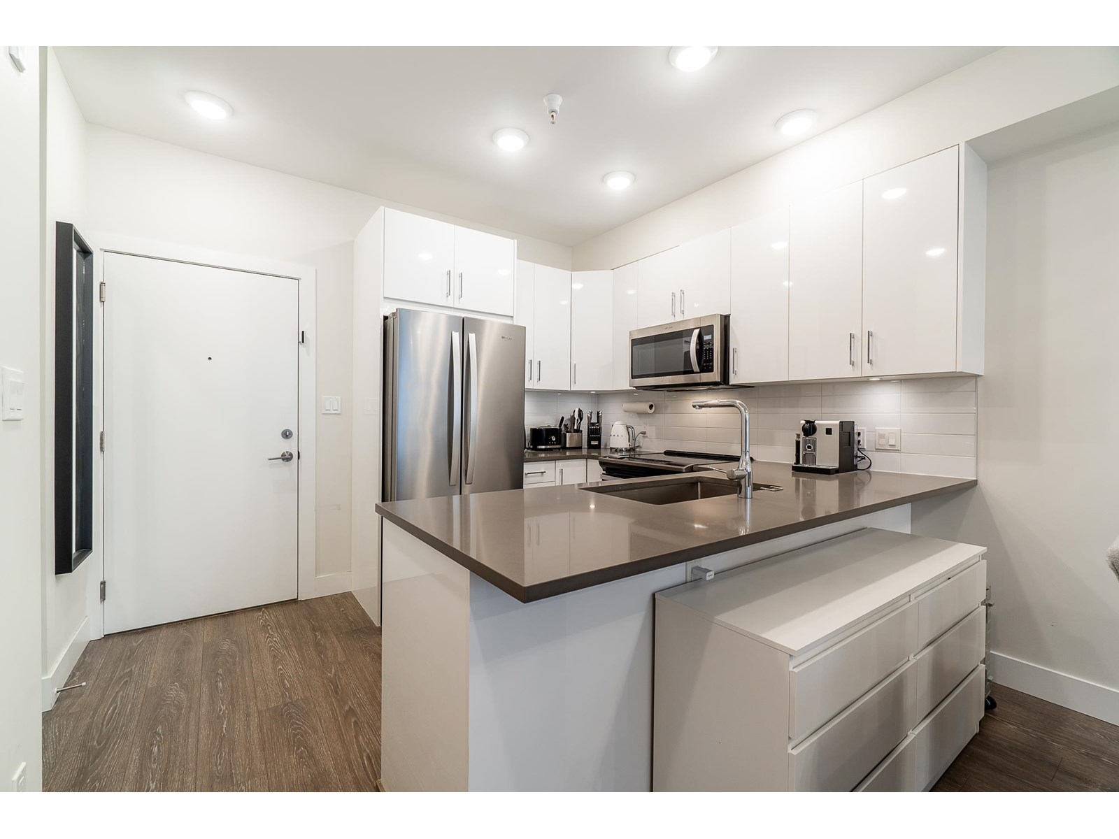 Photo 27 of 317 15351 101 Avenue, Surrey BC