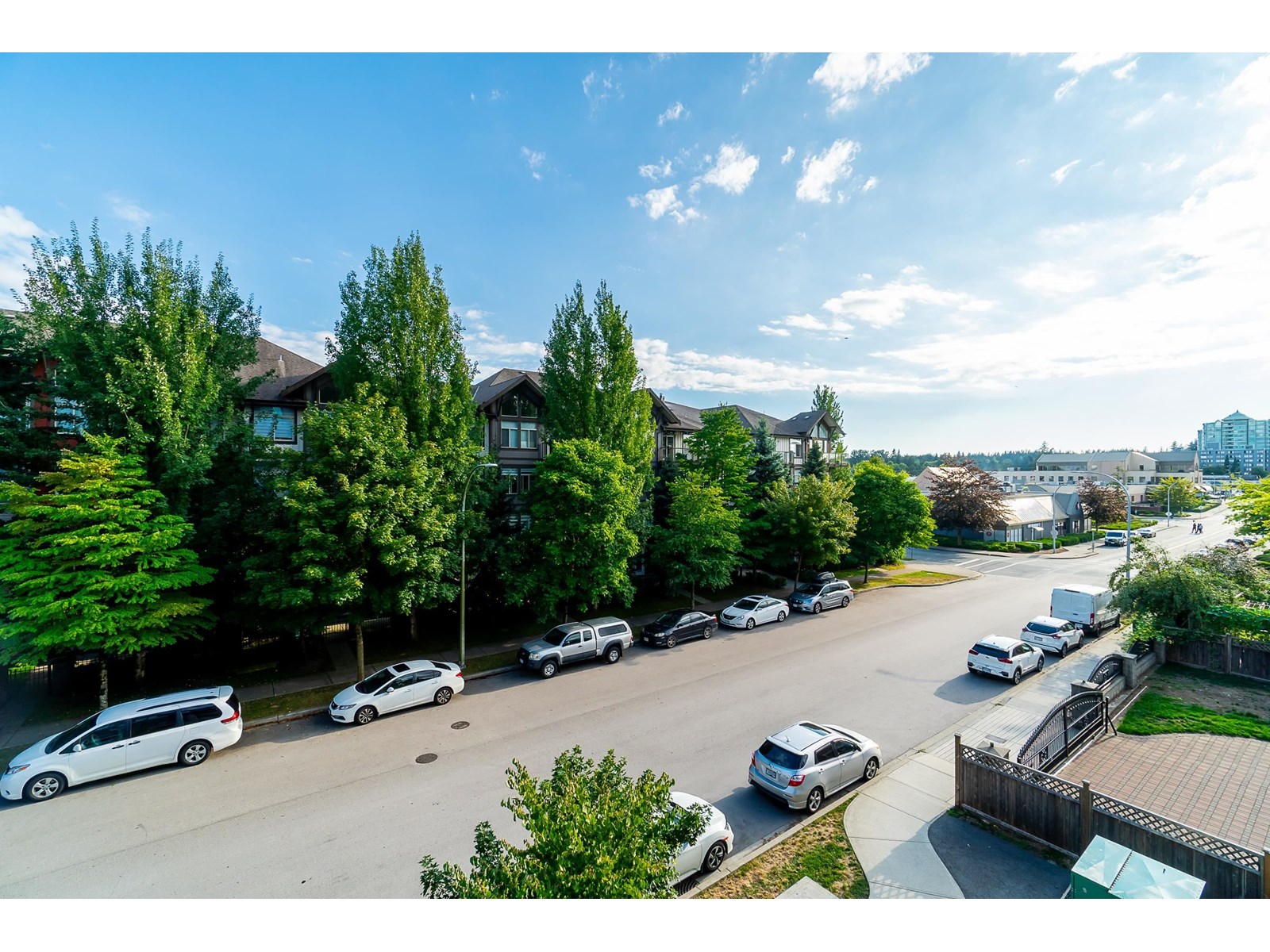 Photo 10 of 317 15351 101 Avenue, Surrey BC
