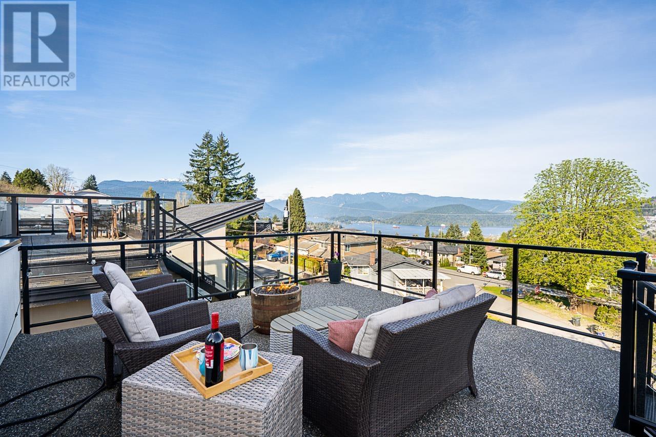 Photo 34 of 26 Holdom Avenue, Burnaby BC