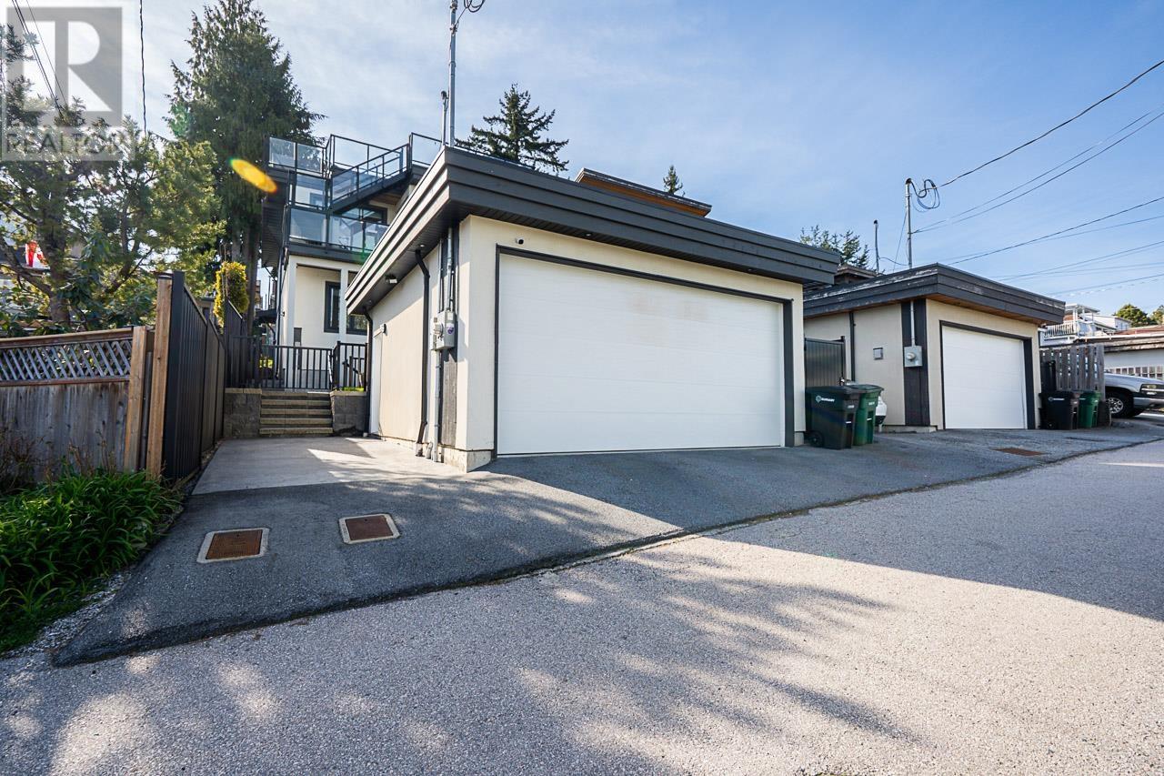 Photo 39 of 26 Holdom Avenue, Burnaby BC