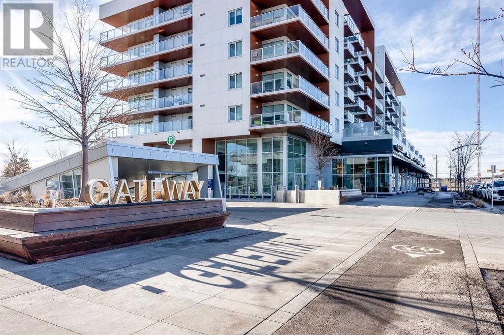 Single Family House for Sale in   Broadcast Avenue SW West Springs Calgary 
