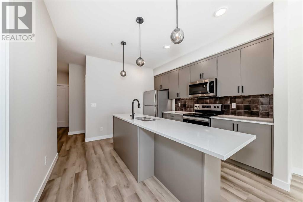 Single Family House for Sale in   Shawnee Square SW Shawnee Slopes Calgary 