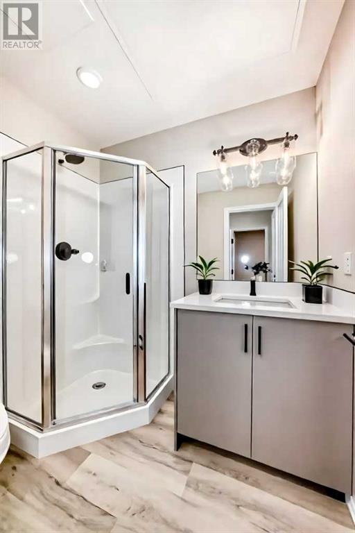 Single Family House for Sale in   Shawnee Square SW Shawnee Slopes Calgary 