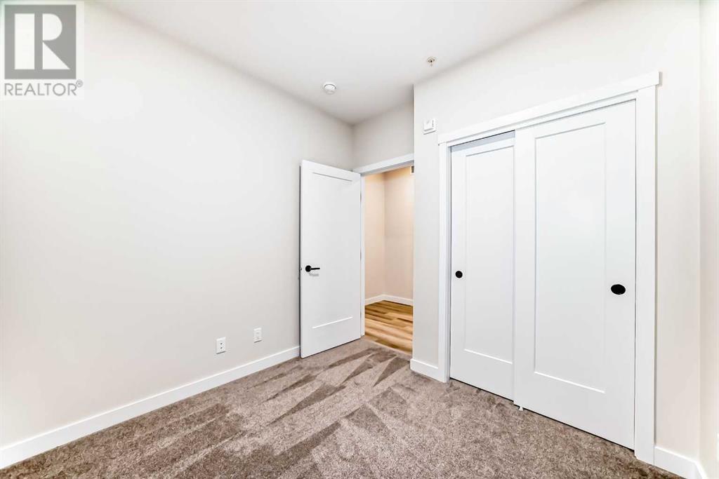 Single Family House for Sale in   Shawnee Square SW Shawnee Slopes Calgary 